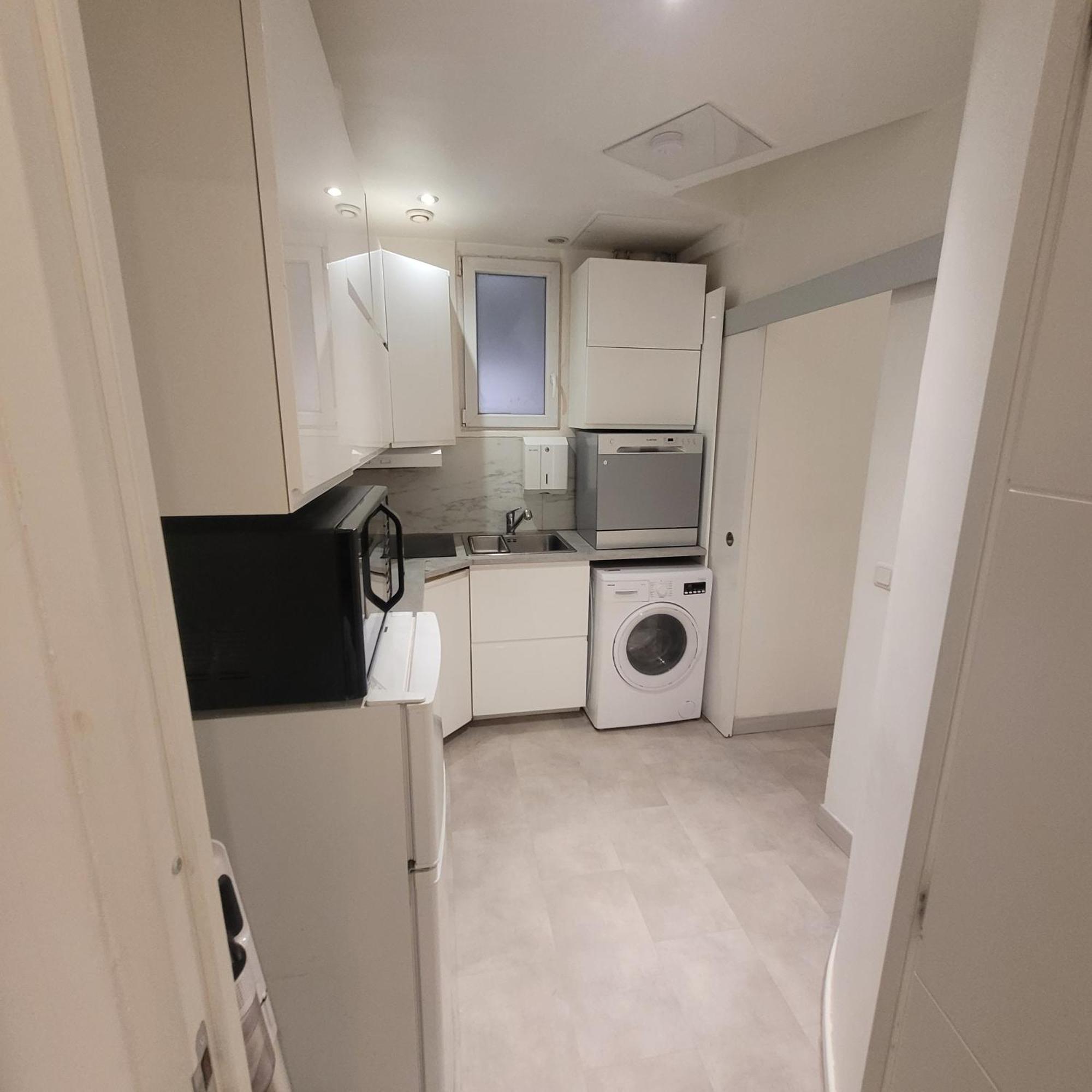 Bel Appartement Champs Elysees Avec 2 Chambres Paříž Exteriér fotografie