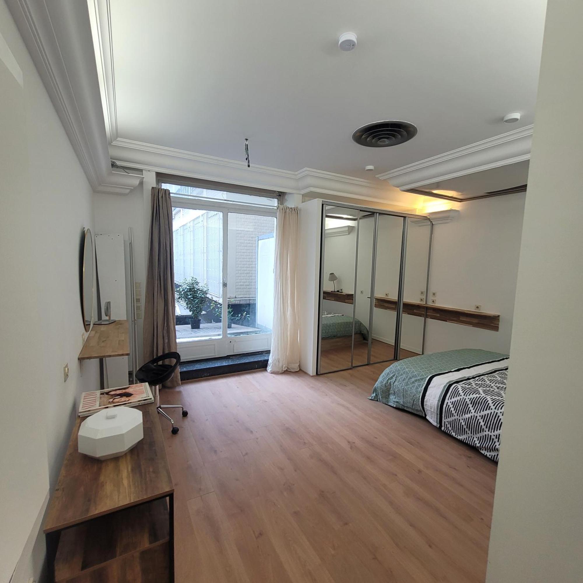 Bel Appartement Champs Elysees Avec 2 Chambres Paříž Exteriér fotografie
